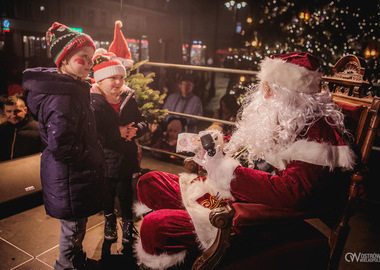 2025-12-06 Odpalenie choinki (383)