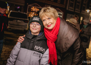 2025-12-06 Odpalenie choinki (324)