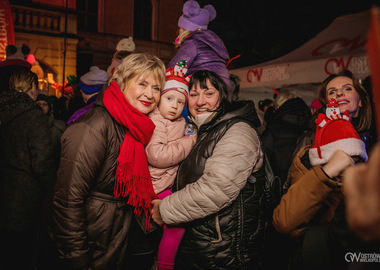 2025-12-06 Odpalenie choinki (243)