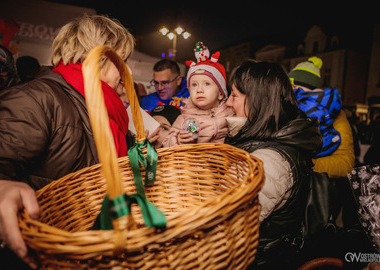 2025-12-06 Odpalenie choinki (238)