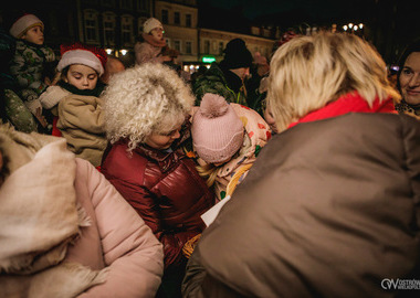 2025-12-06 Odpalenie choinki (222)