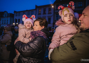 2025-12-06 Odpalenie choinki (30)