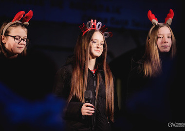 2025-12-06 Odpalenie choinki (20)