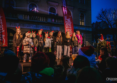 2025-12-06 Odpalenie choinki (3)