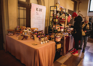 2025-12-07 Kiermasz sztuki Synagoga