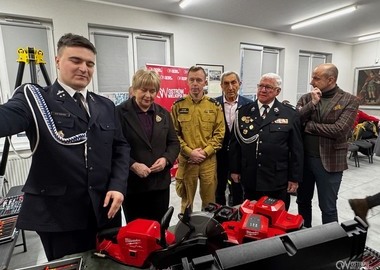 Przekazanie sprzętu dla OSP Ostrów Wielkopolski  (5)
