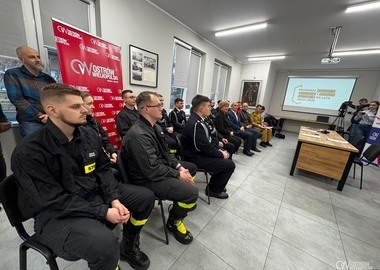 Przekazanie sprzętu dla OSP Ostrów Wielkopolski  (3)