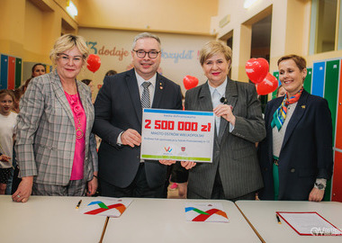Podpisanie umowy na budowe hali gimnastycznej przy SP13 (15)