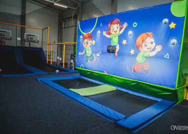 2026-04-21 Jump Planet (19)