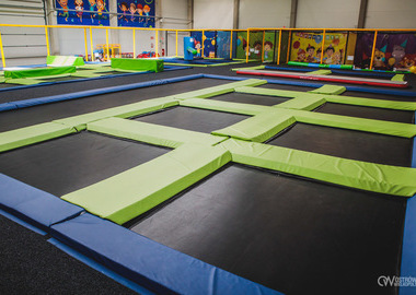 2026-04-21 Jump Planet (18)