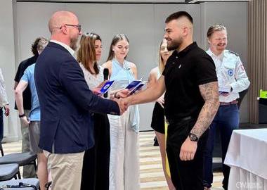Nowi ratownicy zasilili ostrowski WOPR (20)
