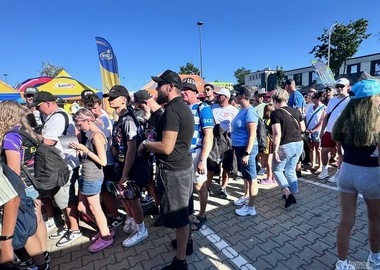 Żużel wyszedł poza stadion (13)