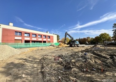 Zielona przestrzeń przed „Czwórką” nabiera kształtu (11)