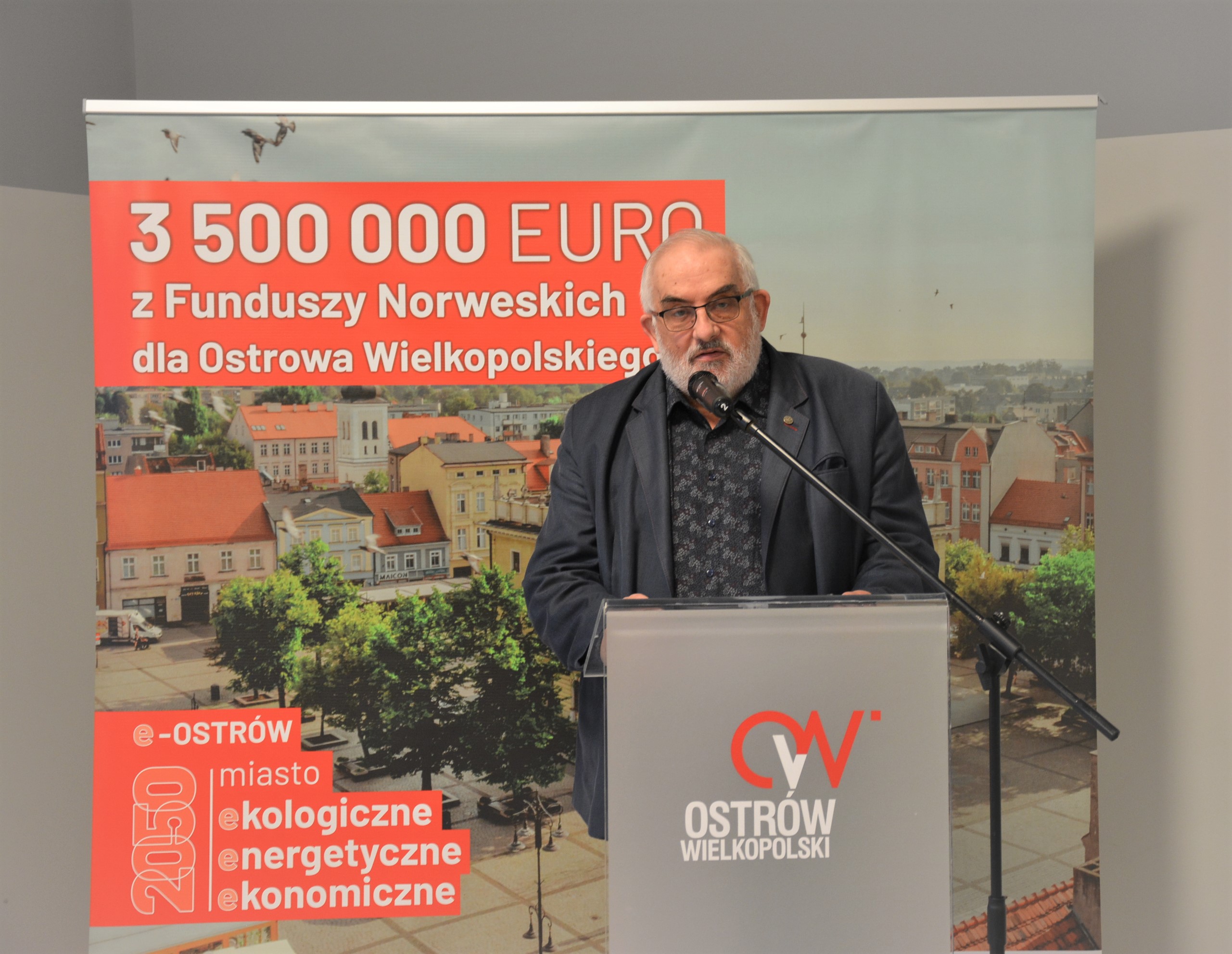 In the photo Andrzej Porawski Executive Director of Association of Polish Cities