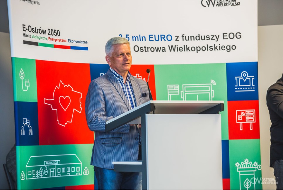 Conference opening the project "E-Ostrów 2050 – Ecological, Energy and Economic City". In the photo Andrzej Grzyb Deputy of the Republic of Poland.