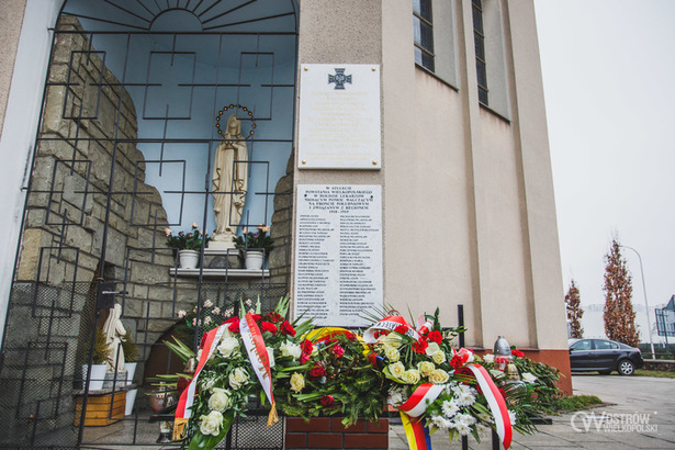 Zdjęcie tablic na budynku kościoła pw. św. Antoniego