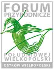Logo forum przyrodniczego. Zielony liść w kształcie ptaka.